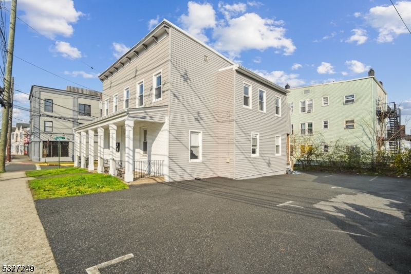 143 Valley Rd Unit 1r 1r Property Photo 14