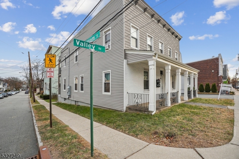 143 Valley Rd Unit 1r 1r Property Photo 17