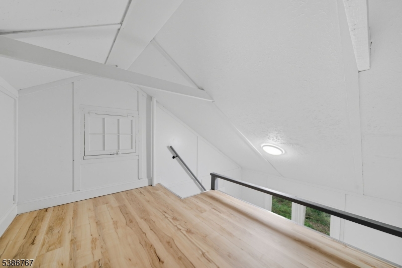 330 Springbrook Trl Property Photo 21
