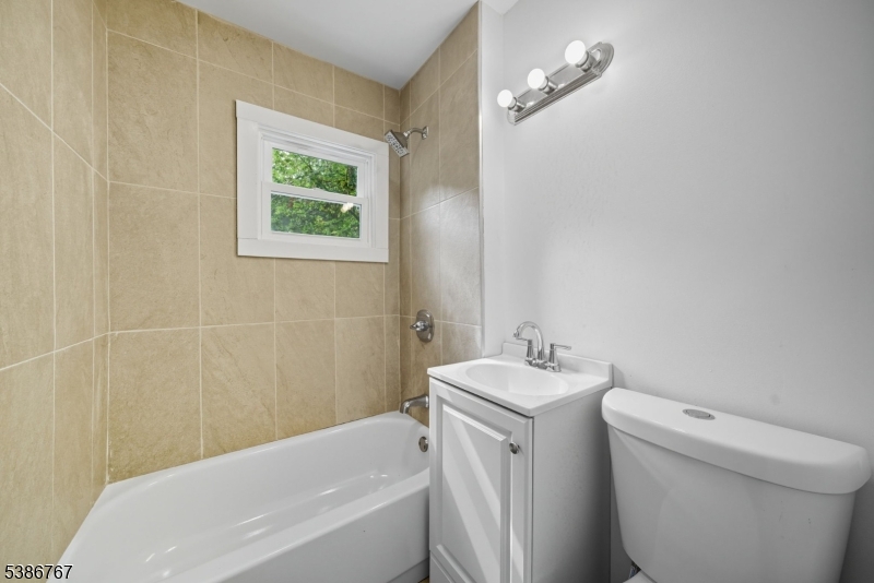 330 Springbrook Trl Property Photo 22