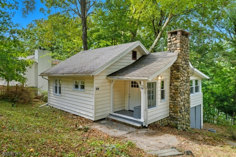 330 Springbrook Trl Property Photo 23