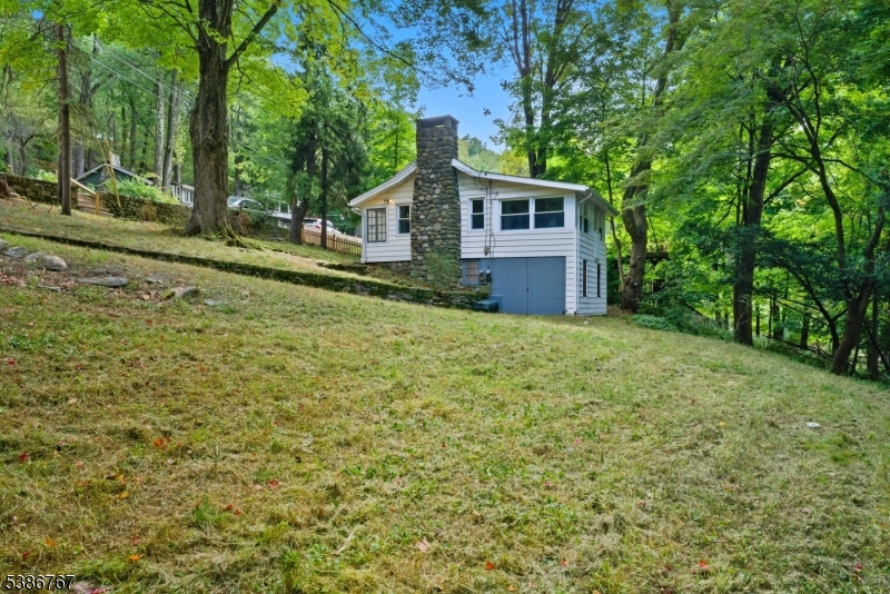 330 Springbrook Trl Property Photo 37