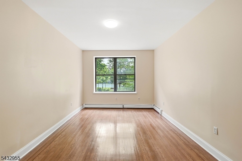 5 Pomona Ave 2c Property Photo 5