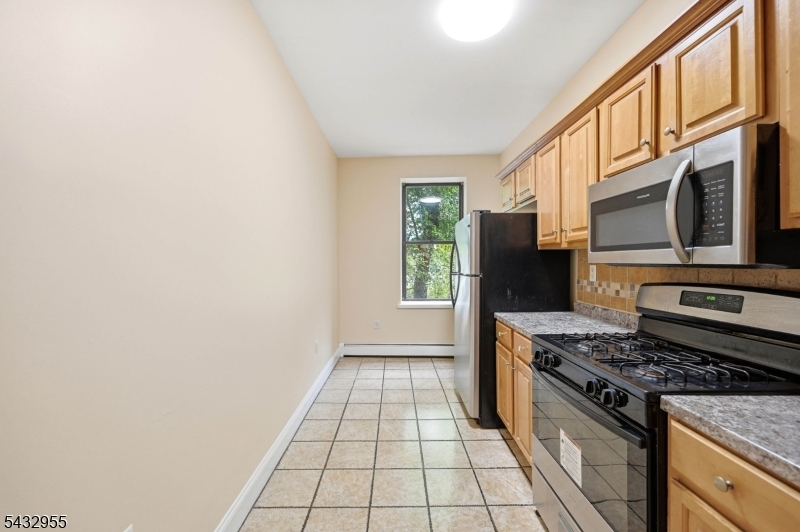 5 Pomona Ave 2c Property Photo 7