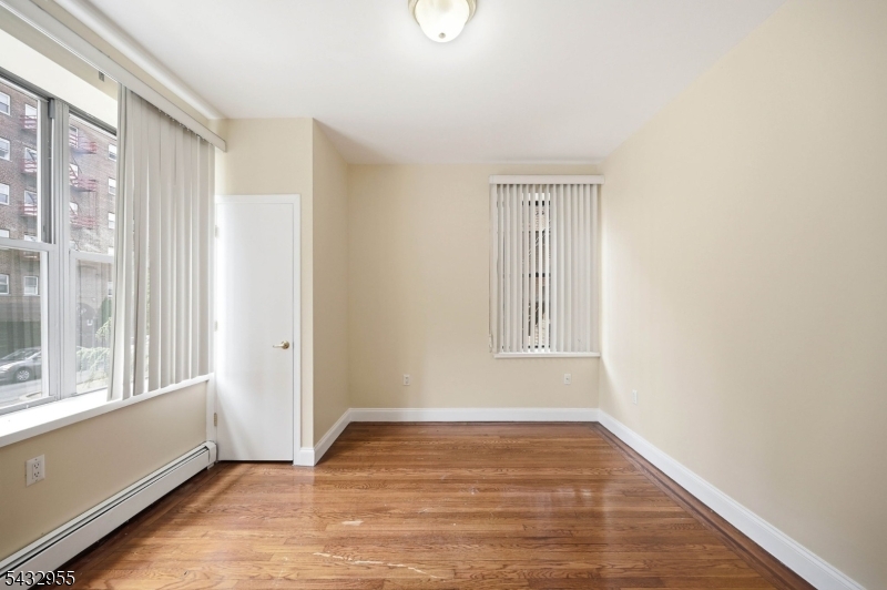 5 Pomona Ave 2c Property Photo 11