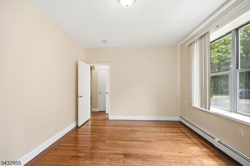5 Pomona Ave 2c Property Photo 13