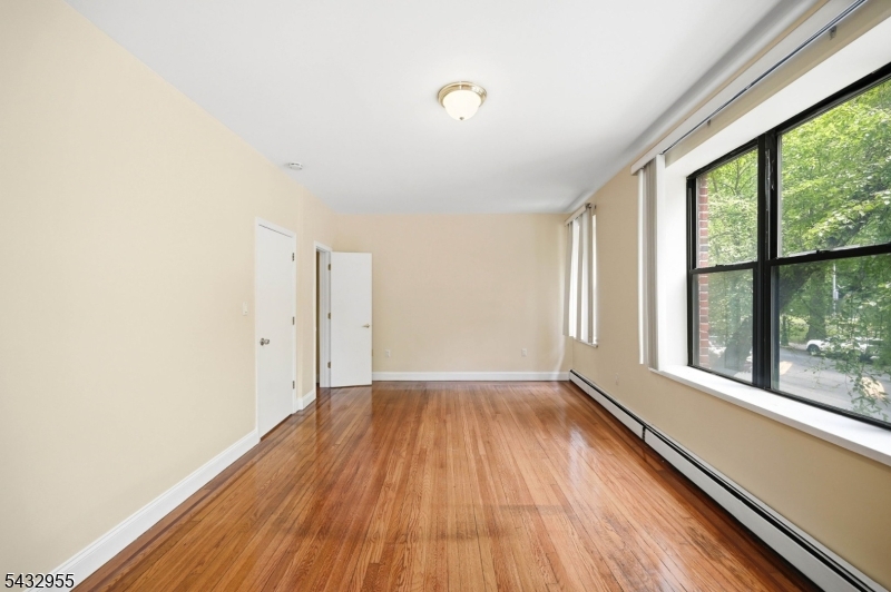 5 Pomona Ave 2c Property Photo 14
