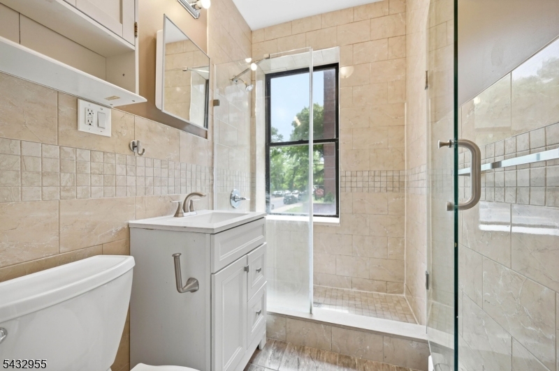 5 Pomona Ave 2c Property Photo 16