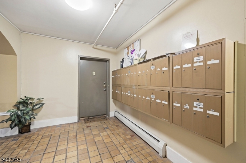 5 Pomona Ave 2c Property Photo 21