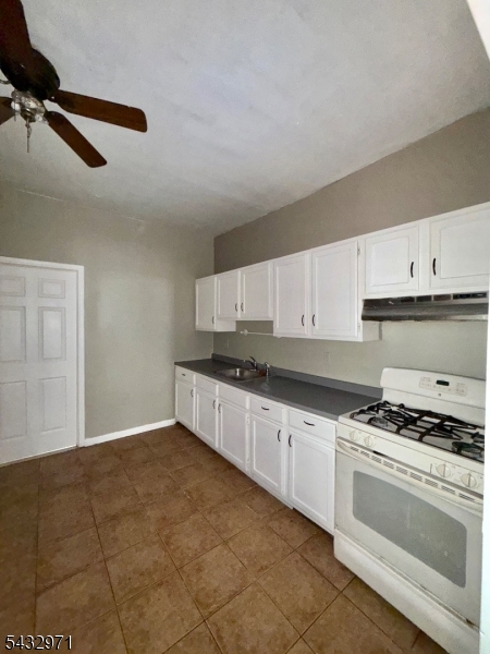 1084 Sanford Ave A Property Photo 5