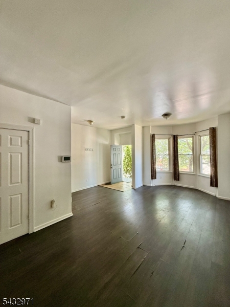 1084 Sanford Ave A Property Photo 8