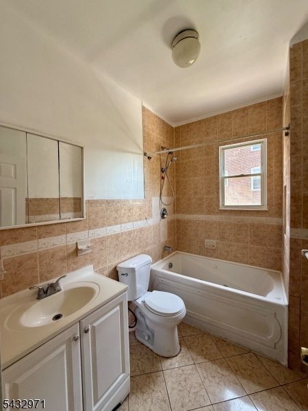 1084 Sanford Ave A Property Photo 13