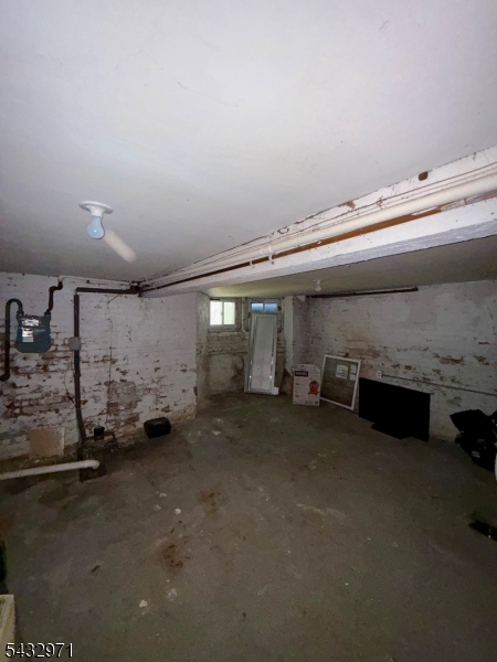1084 Sanford Ave A Property Photo 19