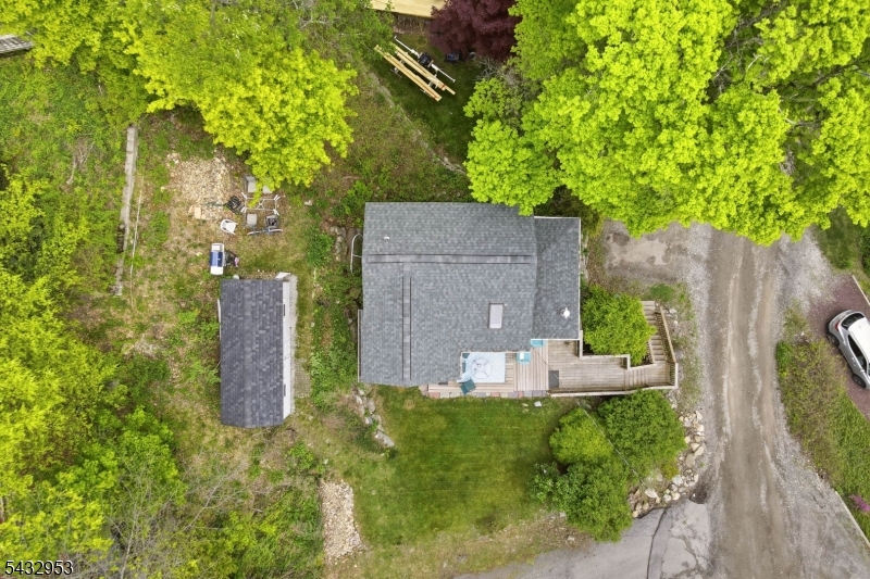 48 Goldfinch Ln Property Photo 25