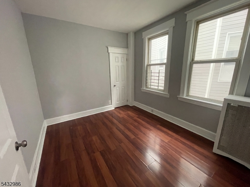 8 Treacy Ave 1 Property Photo 4