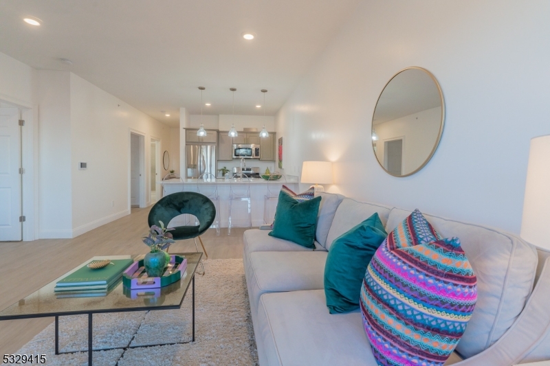 1026 Stuyvesant Ave 408 Property Photo 2