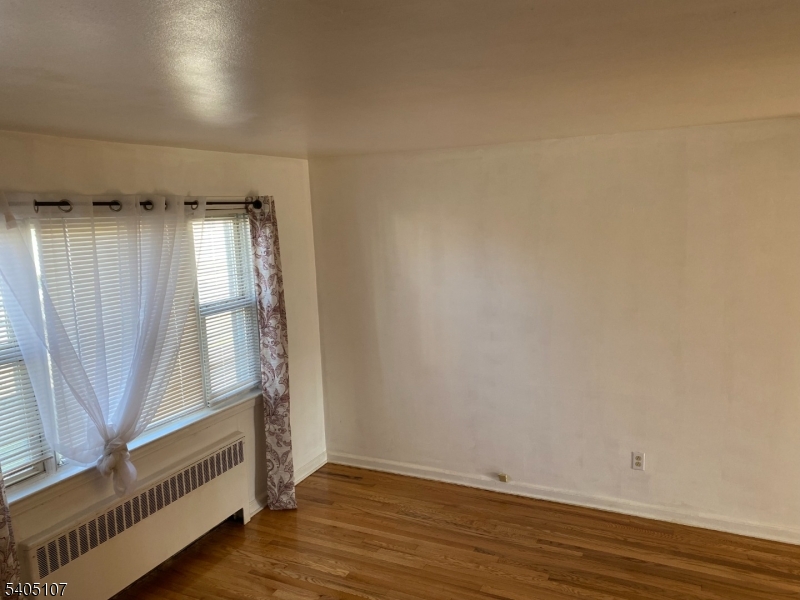 2612 Whittier Pl Property Photo 2