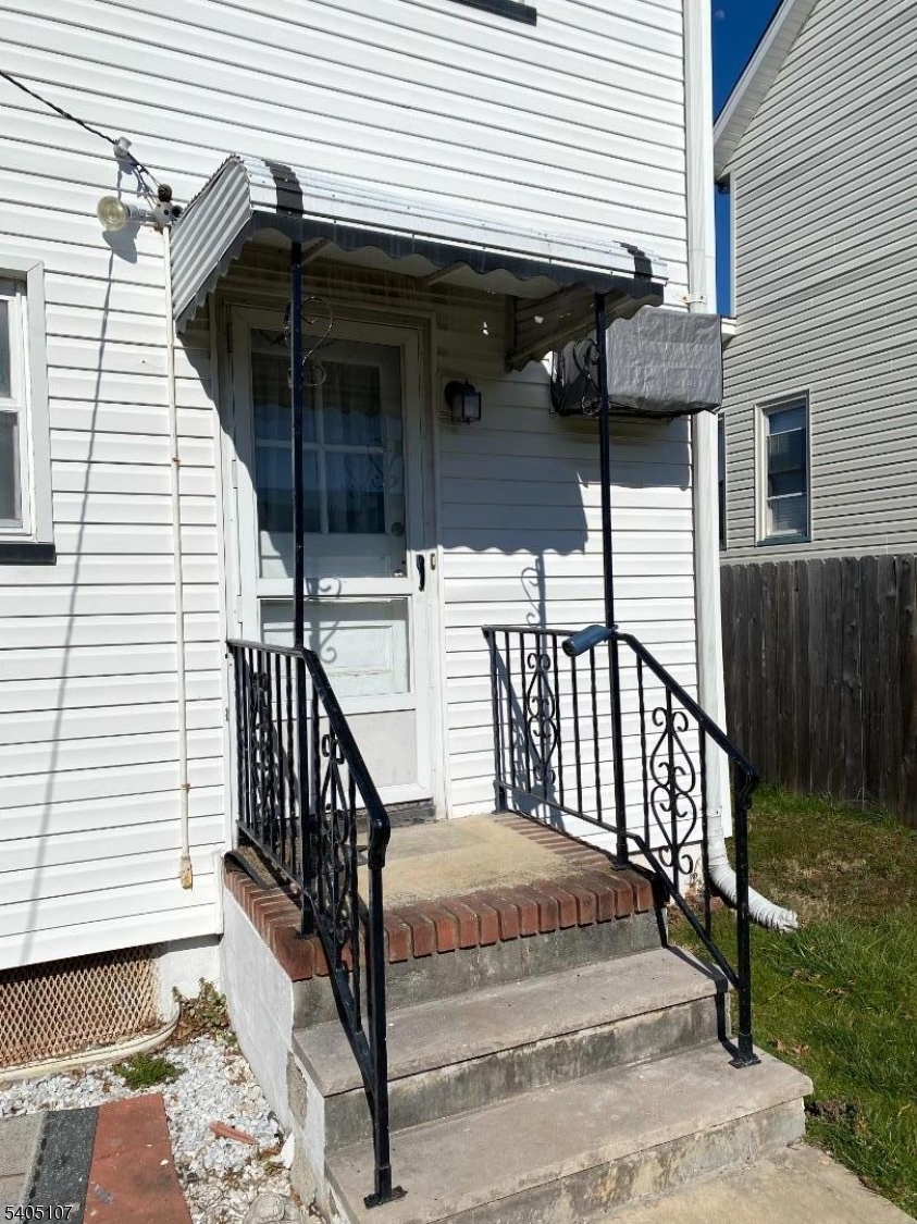 2612 Whittier Pl Property Photo 14