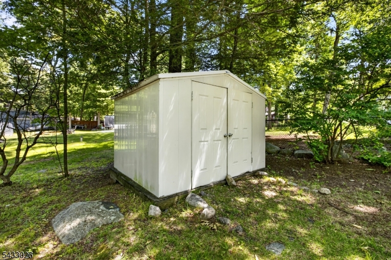 19 Circle Dr Property Photo 28