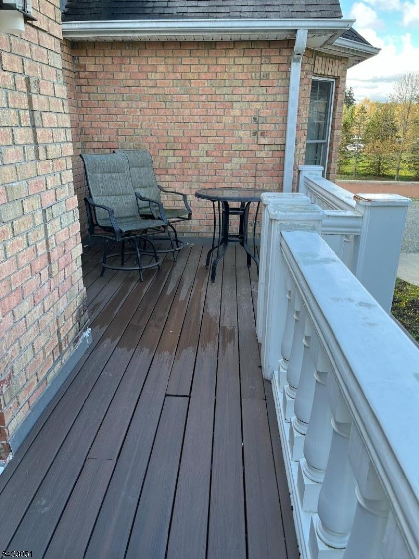 19 Violet Trl Property Photo 10
