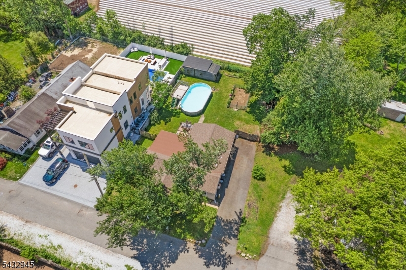 15 Volker Ln Property Photo 3