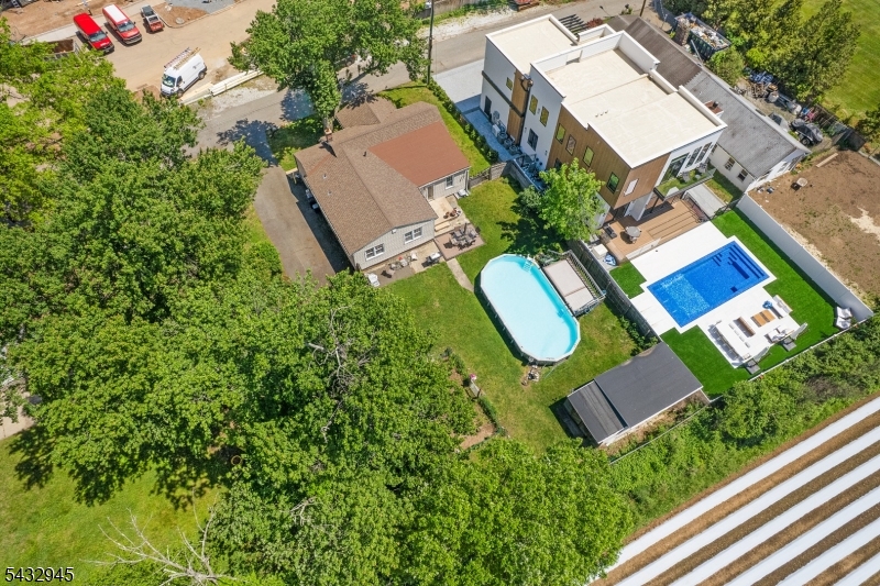 15 Volker Ln Property Photo 16