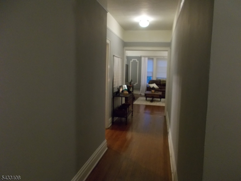 42 Holly Property Photo 4