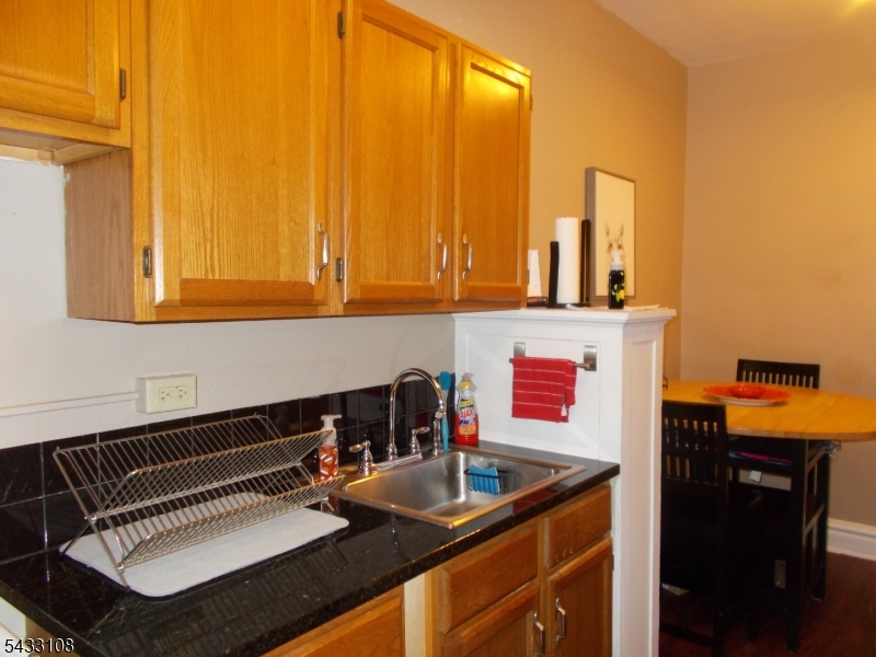 42 Holly Property Photo 5
