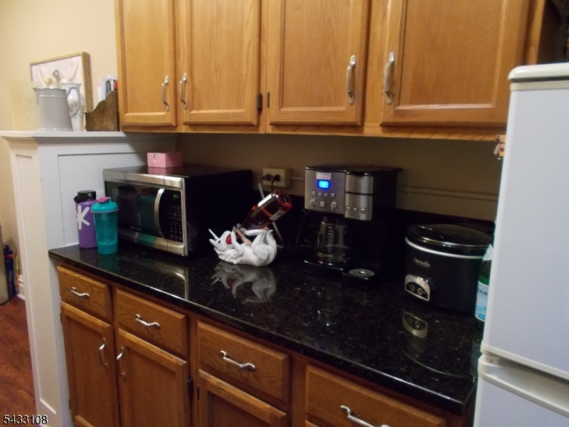 42 Holly Property Photo 6