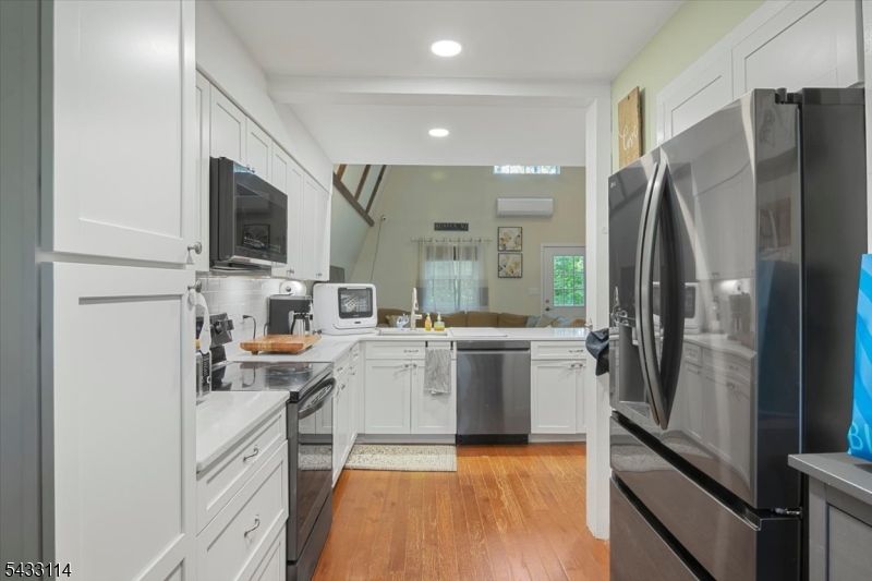 7 Glen Dr Property Photo 1