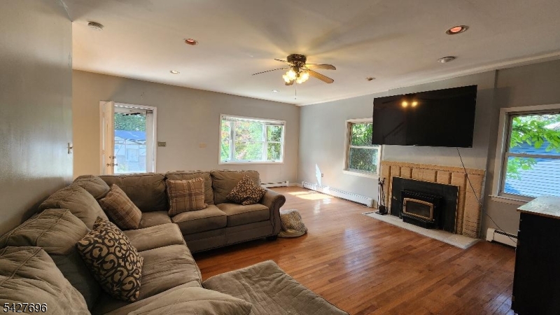 306 Nariticong Ave Property Photo 3