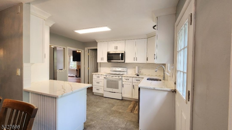 306 Nariticong Ave Property Photo 7
