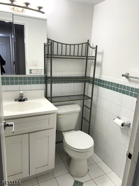 60 Parkway Dr 3g Property Photo 13