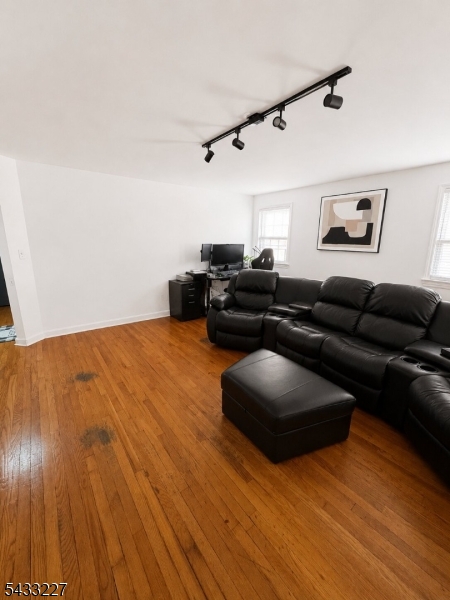 292 Florida Ave 2 Property Photo 6