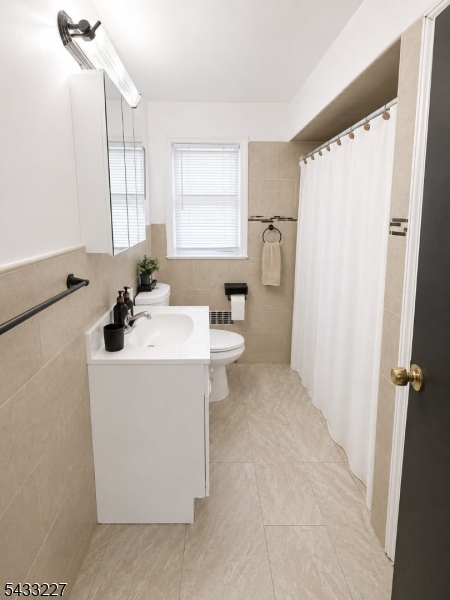 292 Florida Ave 2 Property Photo 12