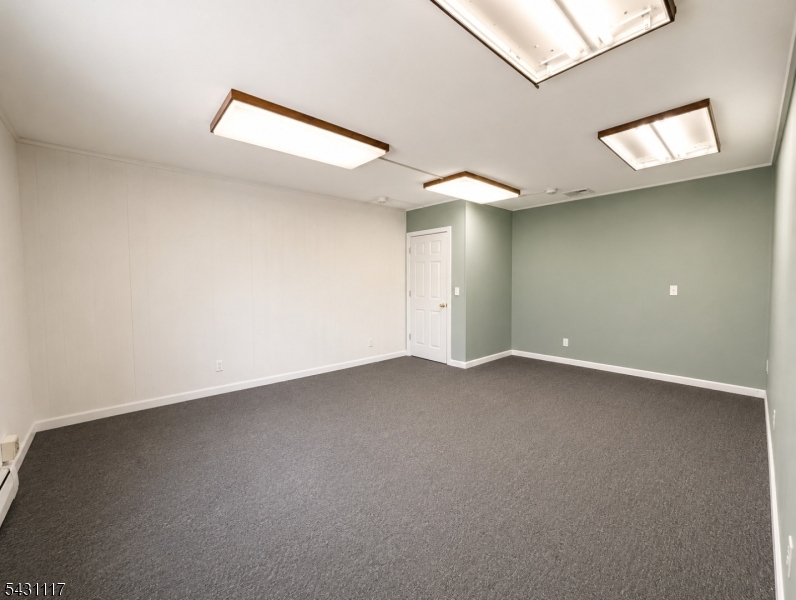 69 W End Ave Property Photo 4