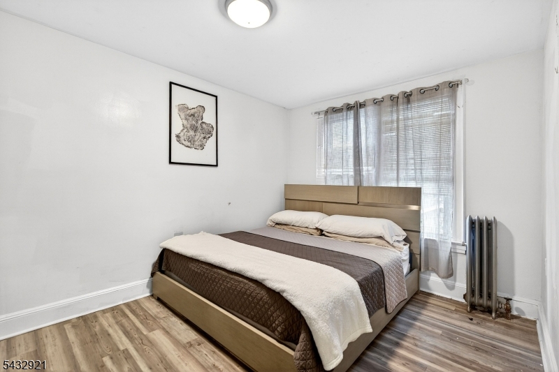 280 Nesbit Ter Property Photo 15