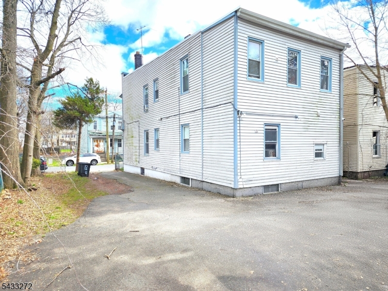 129 22nd St Property Photo 10