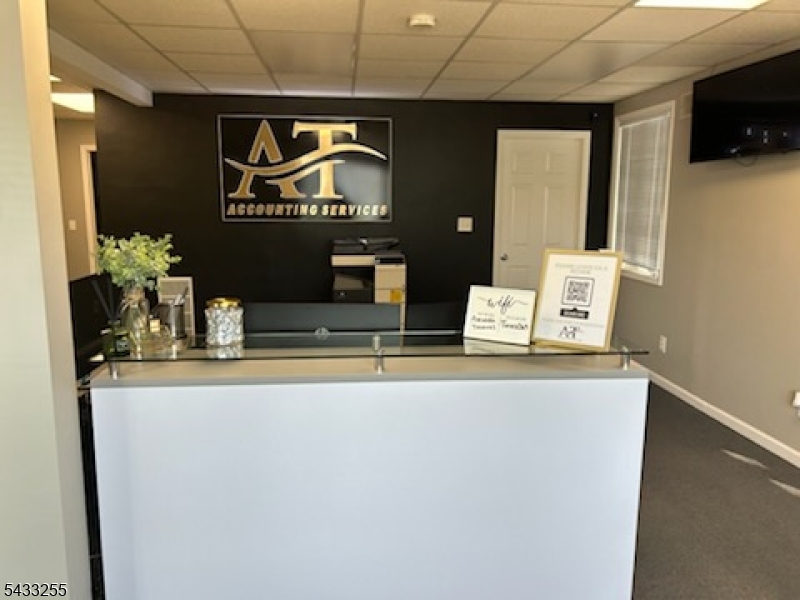 65 Elmora Ave 1 Property Photo 10