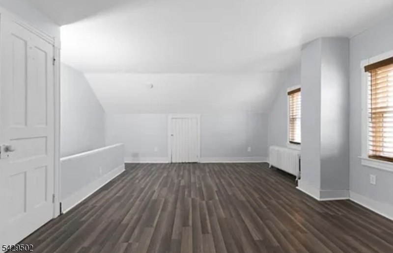 31 Glen Ave Top Property Photo 9