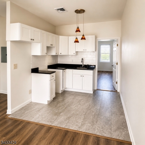 253 Morris Ave 3 Property Photo 2