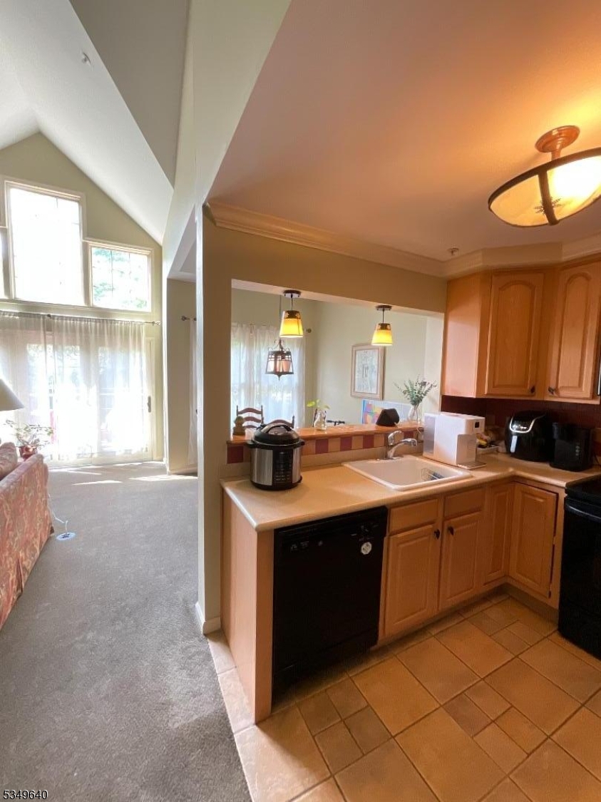 4 Maple Cres Unit 22 Property Photo 6
