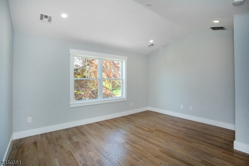 246 Main St Property Photo 25