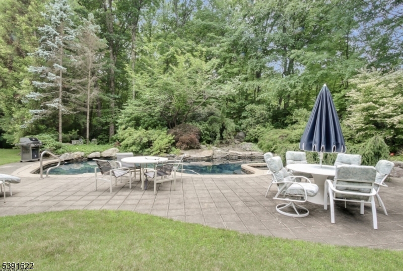 830 W Shore Dr Property Photo 38