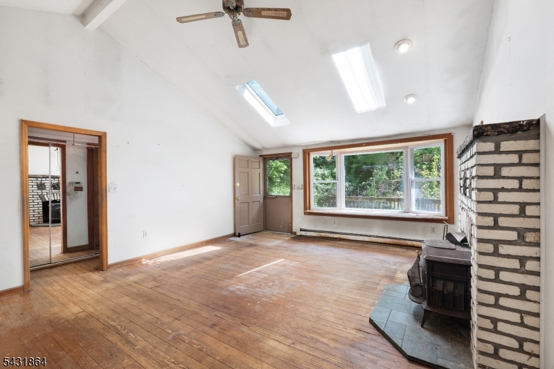 76 Brooksyde Ave Property Photo 5