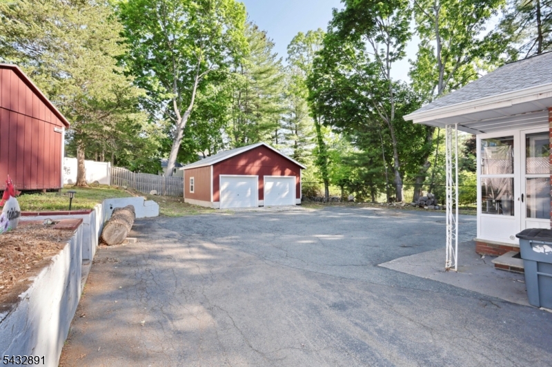 54 Stalter Property Photo 31