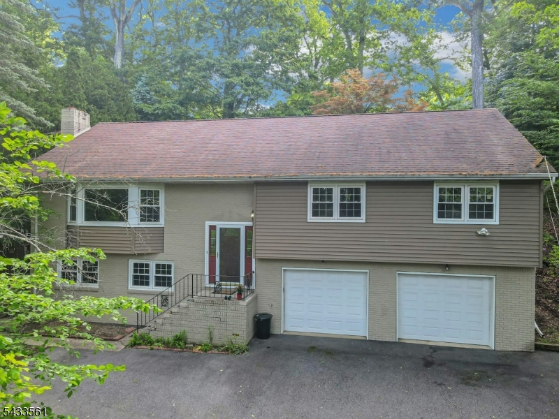 297 Pines Lake Dr E Property Photo 1
