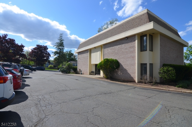 48 Woodport Rd Property Photo 2
