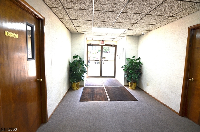 48 Woodport Rd Property Photo 13