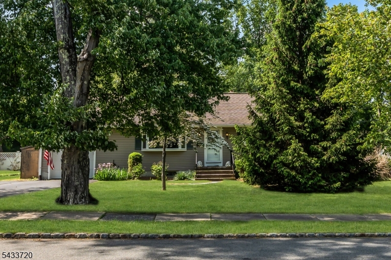 79 Dean Rd Property Photo 1